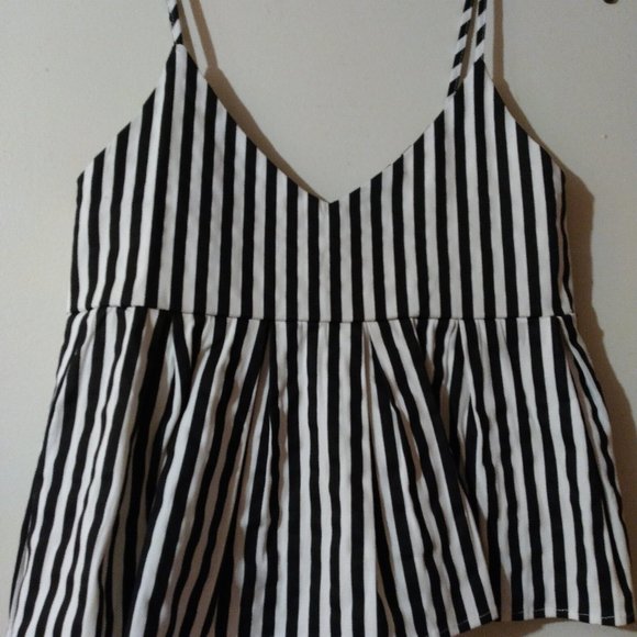 SHEIN Tops - Striped black and white top